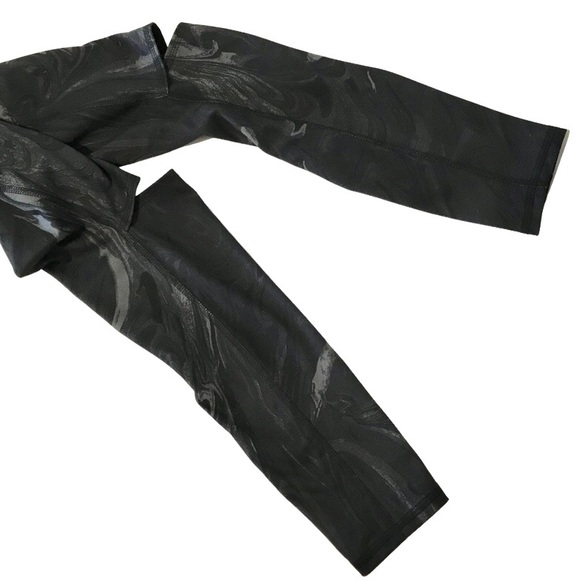 Abercrombie Full Length Marble Pattern Leggings - Picture 2 of 6